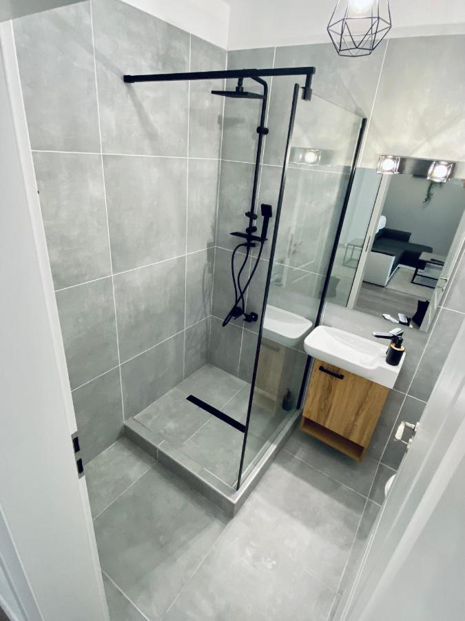 Happyhome Central Deluxe Apartments Oradea Eksteriør bilde