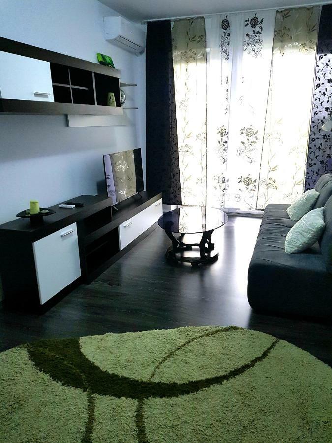 Happyhome Central Deluxe Apartments Oradea Eksteriør bilde