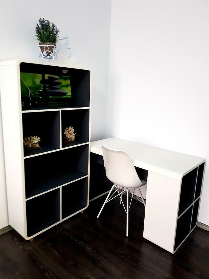 Happyhome Central Deluxe Apartments Oradea Eksteriør bilde
