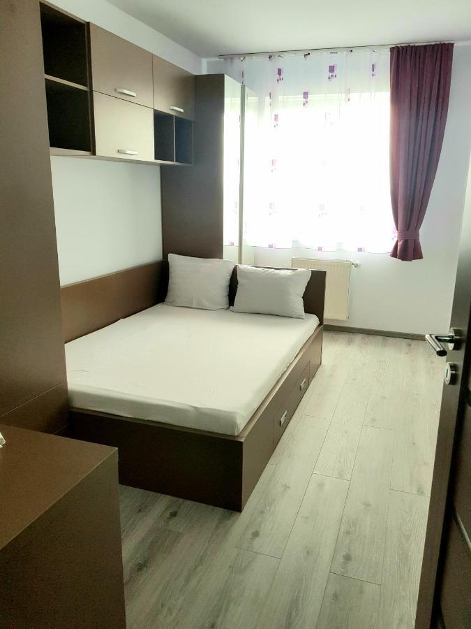 Happyhome Central Deluxe Apartments Oradea Eksteriør bilde